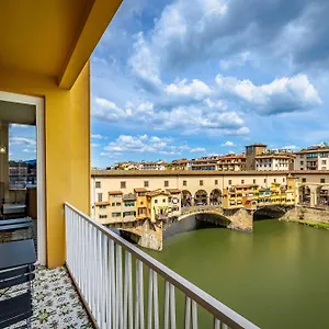 Yd Balcony On Pontevecchio View Apartment Florence
